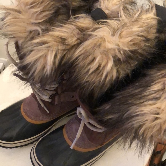 Size 9 Joan of Arc Sorel boots - Picture 14 of 14